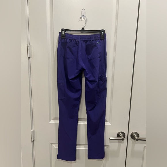 Adar Women's Go-Basic Scrub Set Grape XXS - Picture 5 of 5